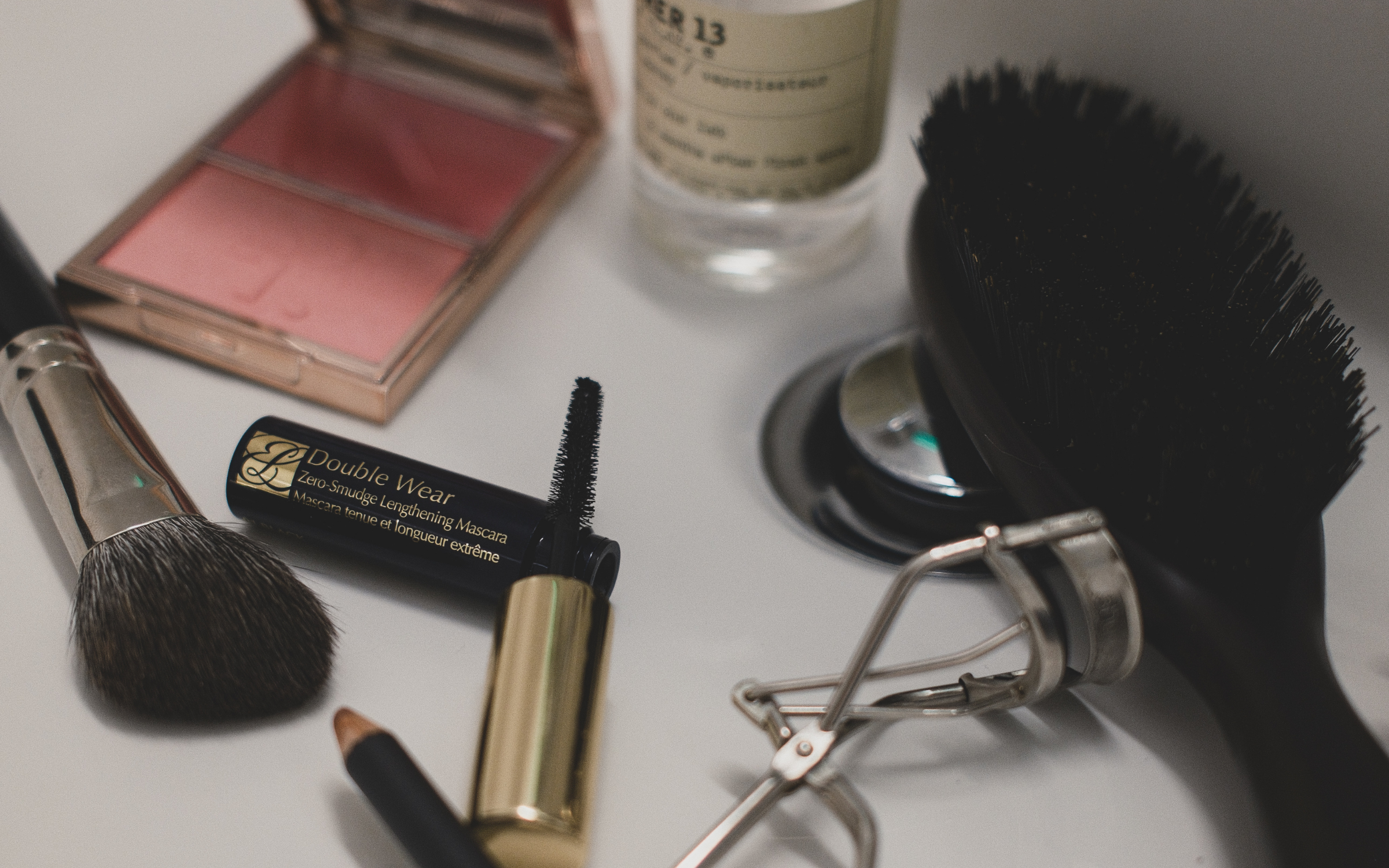 A Guide to Tubing Mascaras: Benefits and Recommendations